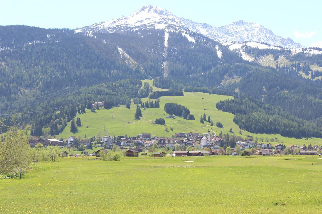 Appartementhaus Untere Tanne Lermoos Exterior foto